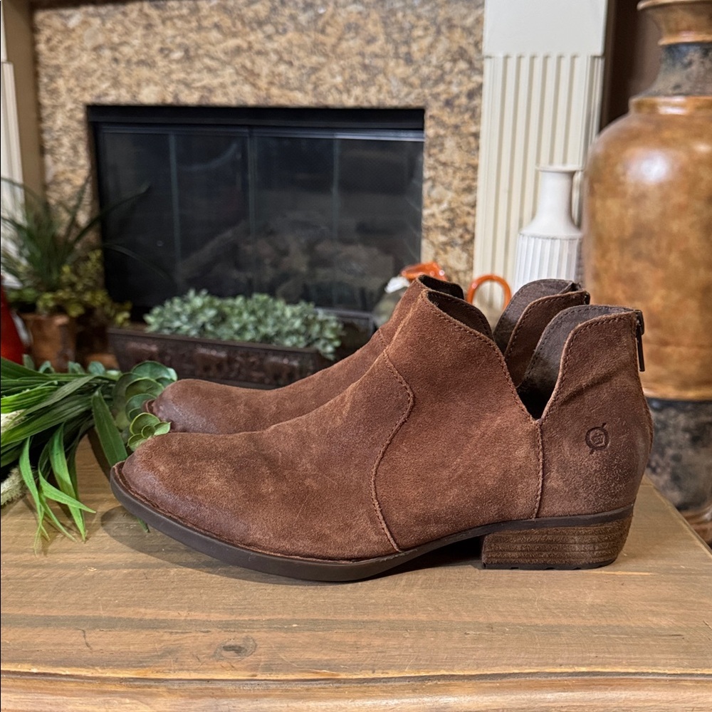 Born Womens Kerri Boot Size 8.5M Brown Suede Shootie Low Block Heel; Bootie Boho - Picture 4 of 8